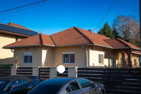 Eladó családi ház, Veresegyház 5 szoba 129 m² 141.9 M Ft