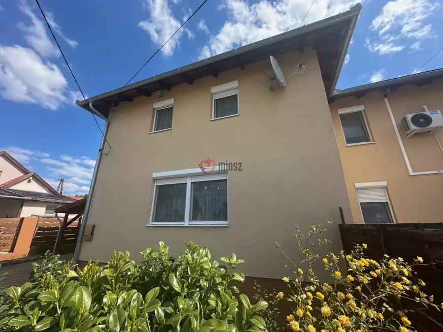 eladó sorház, Maglód