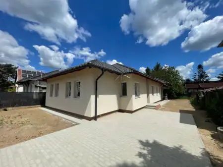 Eladó új építésű családi ház, Veresegyház 5 szoba 125 m² 129.9 M Ft