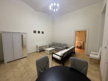kiadó téglalakás, Budapest, V. kerület